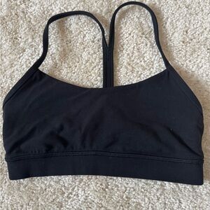 BLACK LULULEMON SPORTS BRA SIZE 4